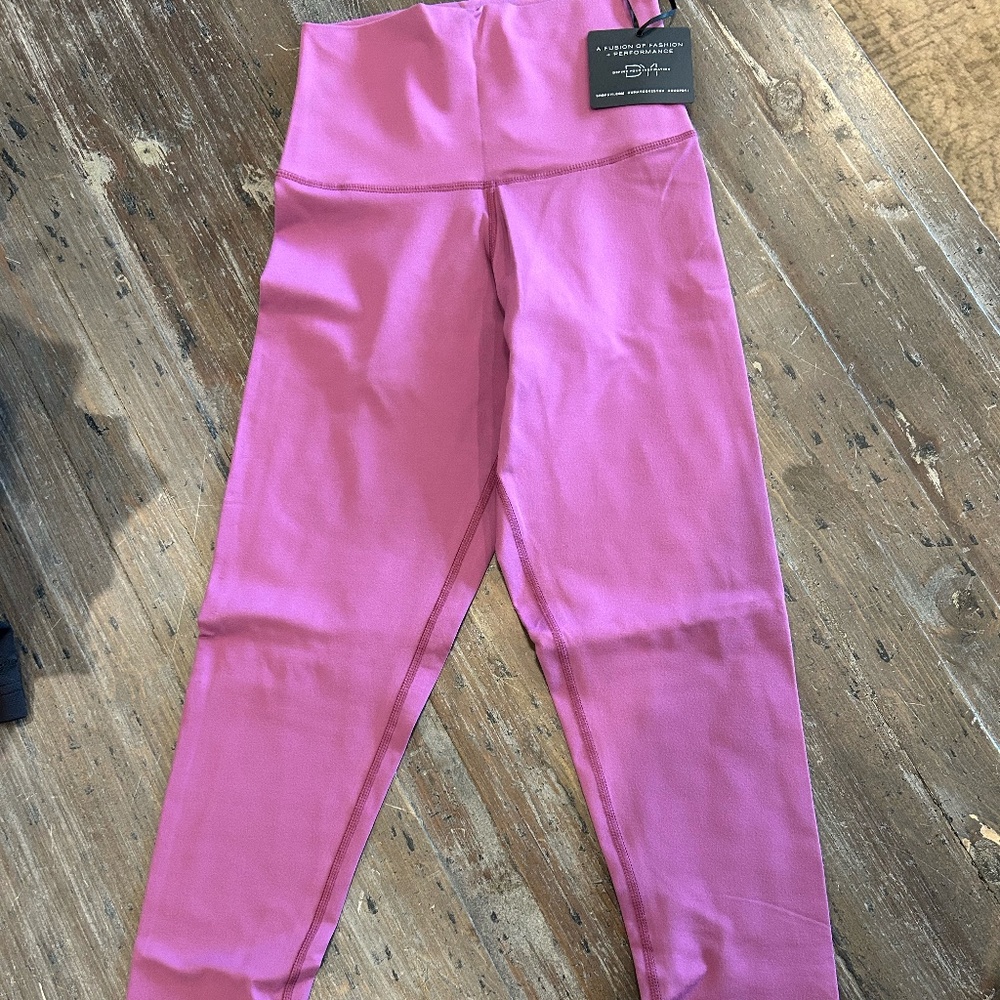 DYI NWT Pink Leggings